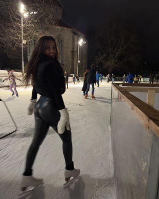 Najkrajšia @kika.durisova v zateplených leginách🥰🥰🥰❤️